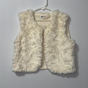H&M Girls white Fur Sweater Vest Size 8-10Y